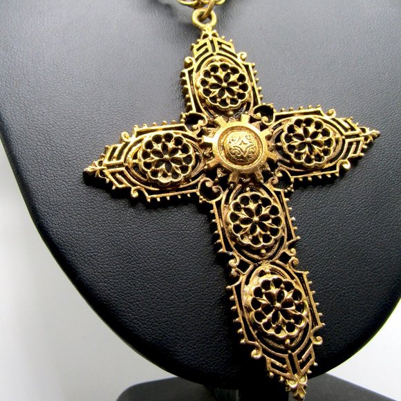 Vintage Arthur Pepper Cross Necklace Gothic Ornate Gold Tone Art 1960s - Picture 2 of 6